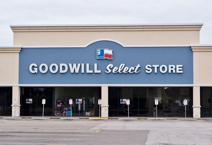 What Clothing Donation Centers Want You To Know During Coronavirus 1