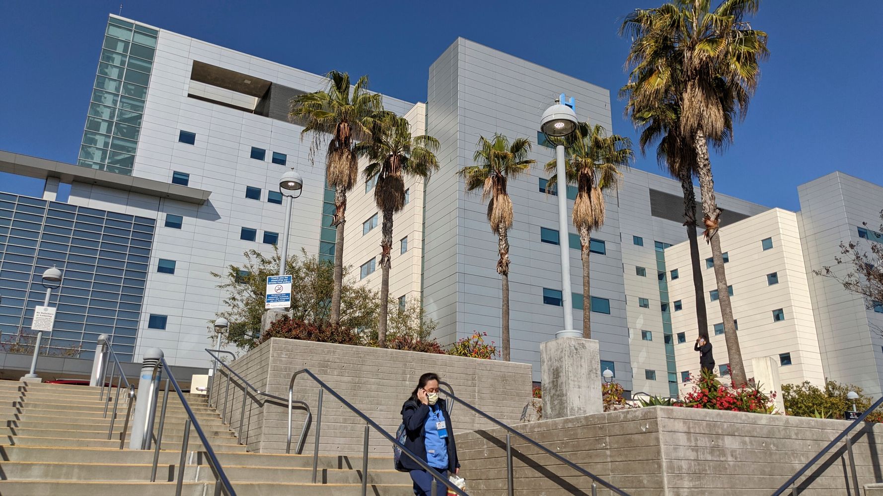 LA County Nursing Students Forced To Choose Between
Graduating On Time And Risking COVID-19 1