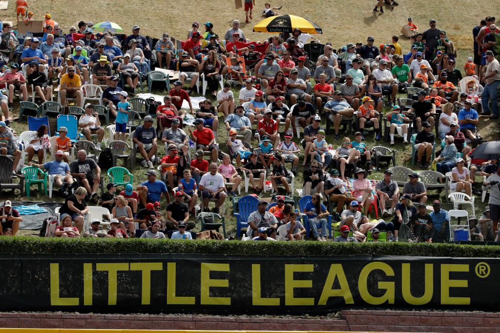 Little League World Series faces 0-2 count amid
coronavirus 1