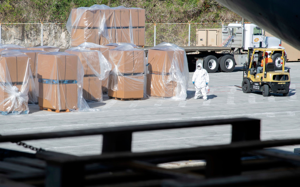 Another Navy warship at sea reports a coronavirus
outbreak 1