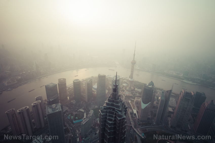 Could air pollution be causing the coronavirus to spread
more rapidly? 1