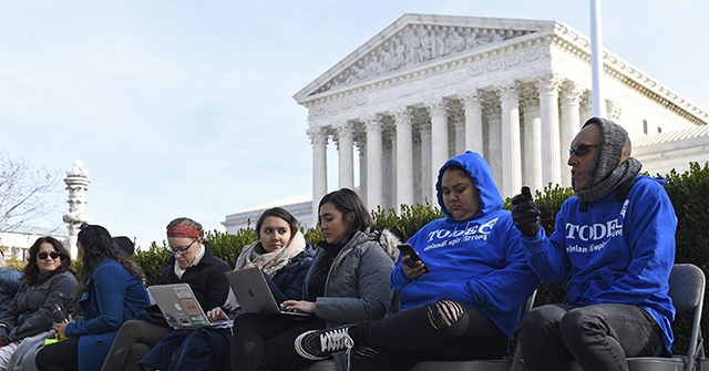 Business Lobby: Ending DACA Would Be 'Catastrophic' for
Coronavirus Fight 1