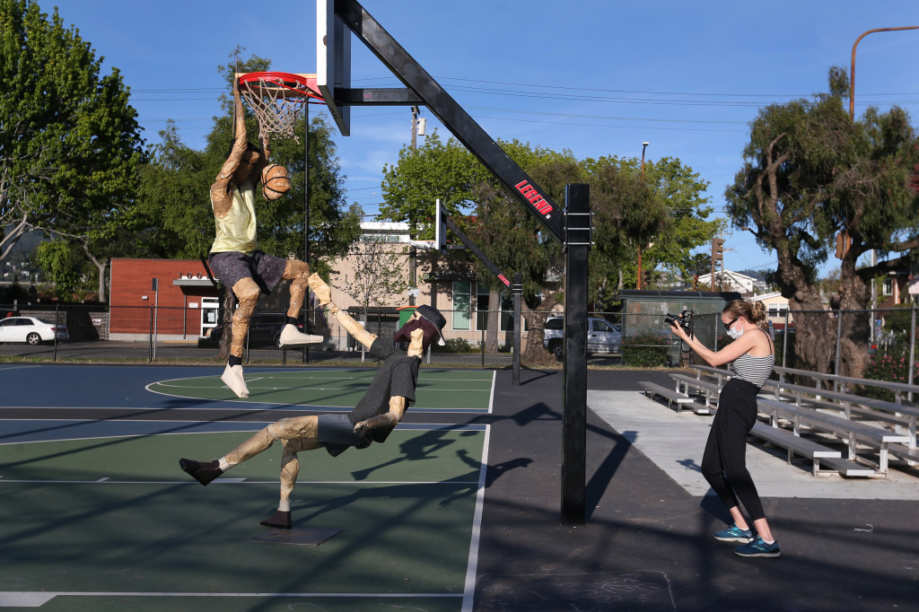 Coronavirus: Berkeley sculpture depicts quarantine-violating
basketball game 1
