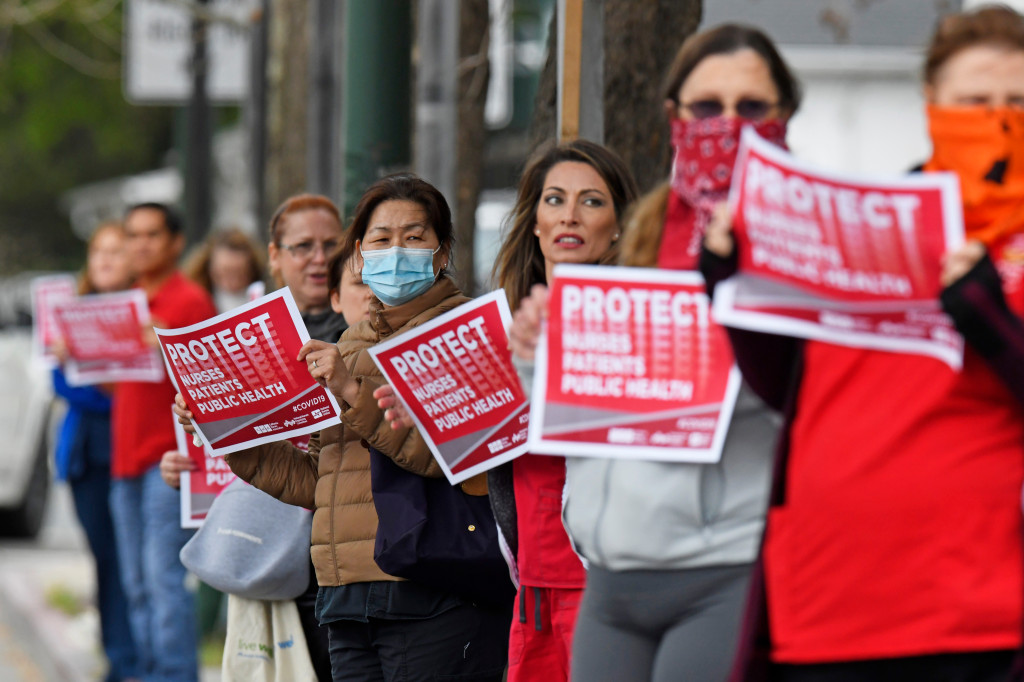 Nearly 3,000 California health care workers have
coronavirus. But that figure may be obscuring some good
news 1