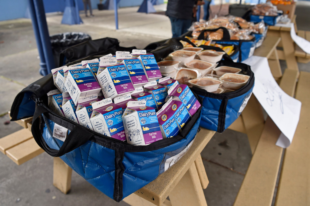 Letter: COVID-19 cases at Oakland schools food distribution
sites worrying 1