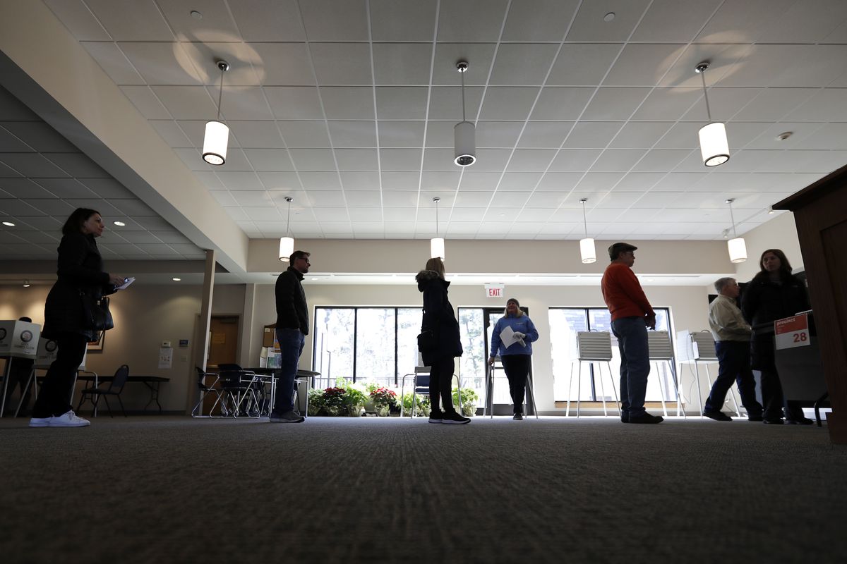 Illinois voter turnout not among the casualties of
COVID-19 1
