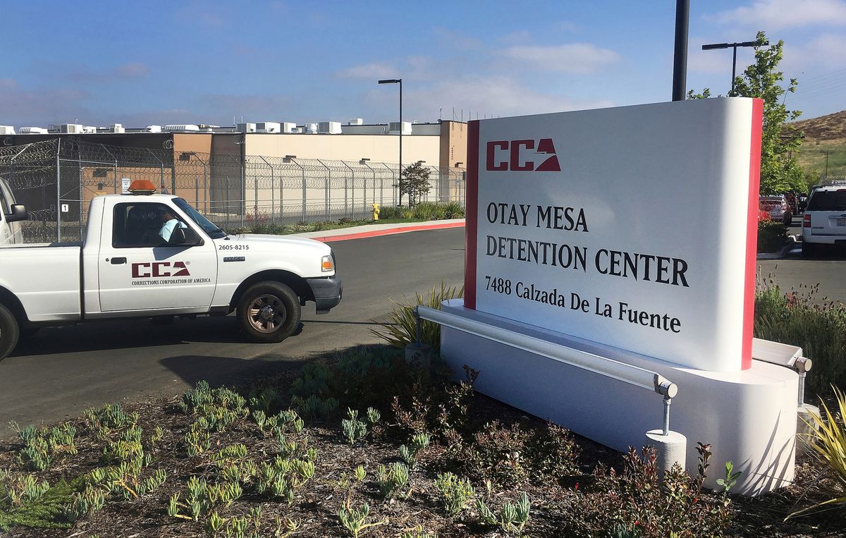 San Diego immigration detention center turns down masks
donated to protect detainees from coronavirus 1 San Diego immigration detention center turns down masks
donated to protect detainees from coronavirus 1