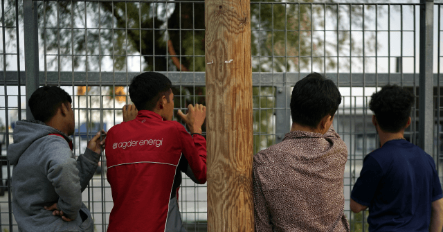 Asylum Seekers Shot After Breaking Greek Migrant Camp
Quarantine 1