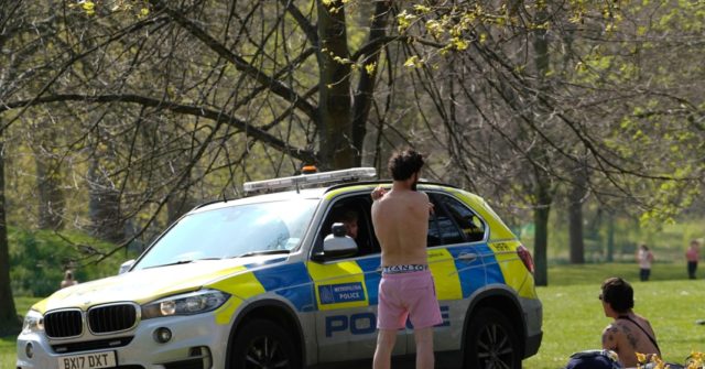 After Days of Mixed Signals on Coronavirus Lockdown, Govt Warns Police 'Unafraid to Act' 1