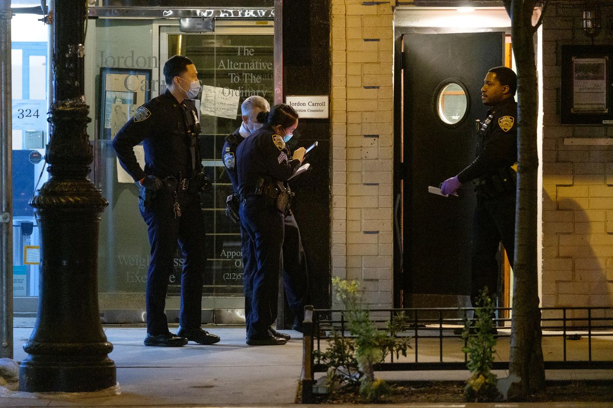 ‘Die, b----, die!’: Coronavirus boozer accused of stabbing
Upper East Side roommate was remorseless as bleeding victim begged
her to call 911 1 ‘Die, b----, die!’: Coronavirus boozer accused of stabbing
Upper East Side roommate was remorseless as bleeding victim begged
her to call 911 1