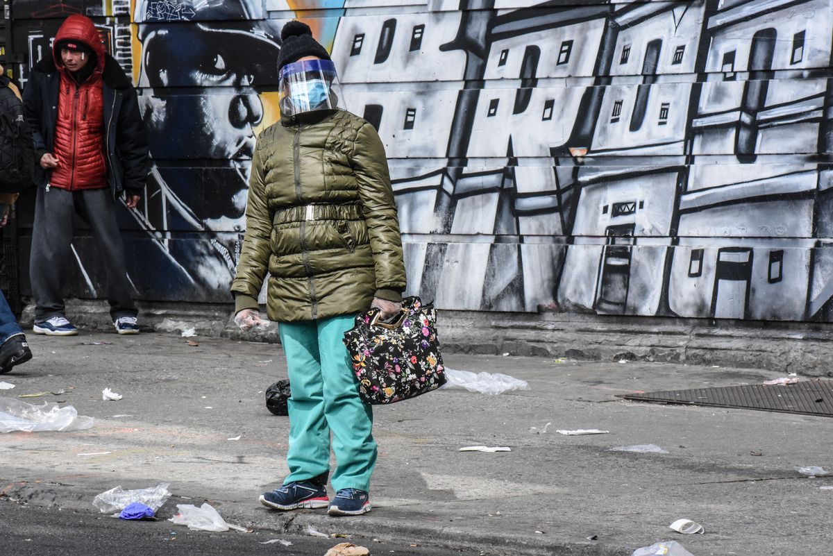 The way forward: We don’t have to choose between an extended coronavirus shutdown and the end of all social distancing 1 The way forward: We don’t have to choose between an extended coronavirus shutdown and the end of all social distancing 1