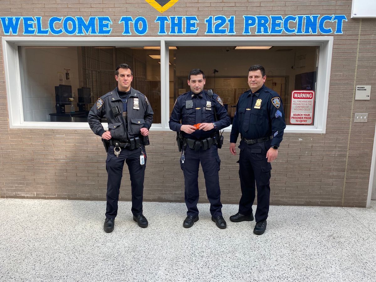 Staten Island cops put aside coronavirus worries in two cases over two days, racing to save people who wanted to end it all 1 Staten Island cops put aside coronavirus worries in two cases over two days, racing to save people who wanted to end it all 1