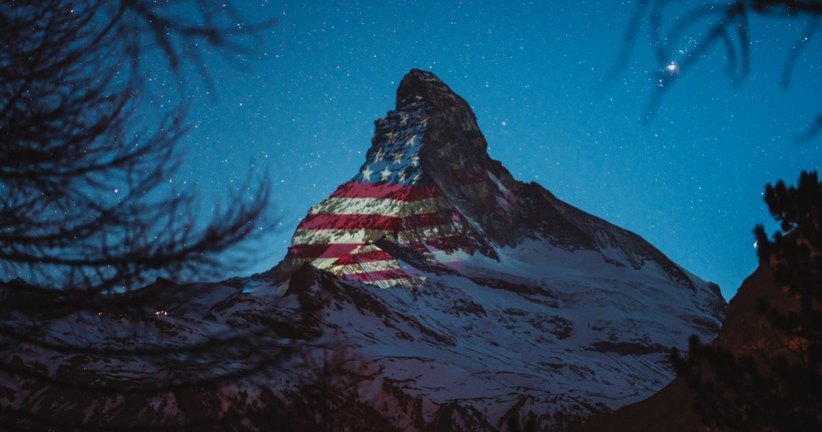 Switzerland Illuminates Iconic Matterhorn Mountain with
American Flag In Coronavirus Solidarity 1