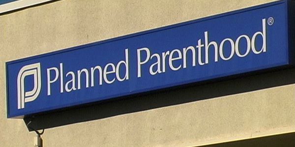 Trump blocks COVID-19 funds to Planned Parenthood 1