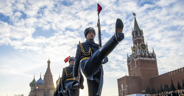 Russia Cancels Victory Day Parade, Quarantines 15,000
Troops 1 Russia Cancels Victory Day Parade, Quarantines 15,000
Troops 1