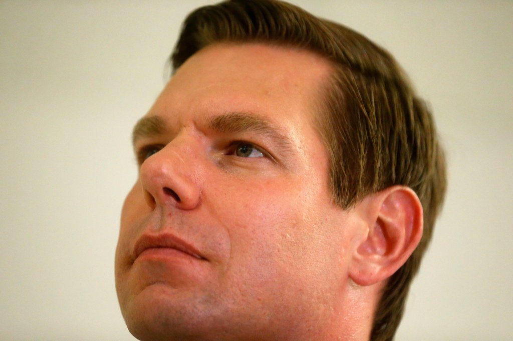Swalwell: Congress needs to commit more money to COVID-19 crisis 1