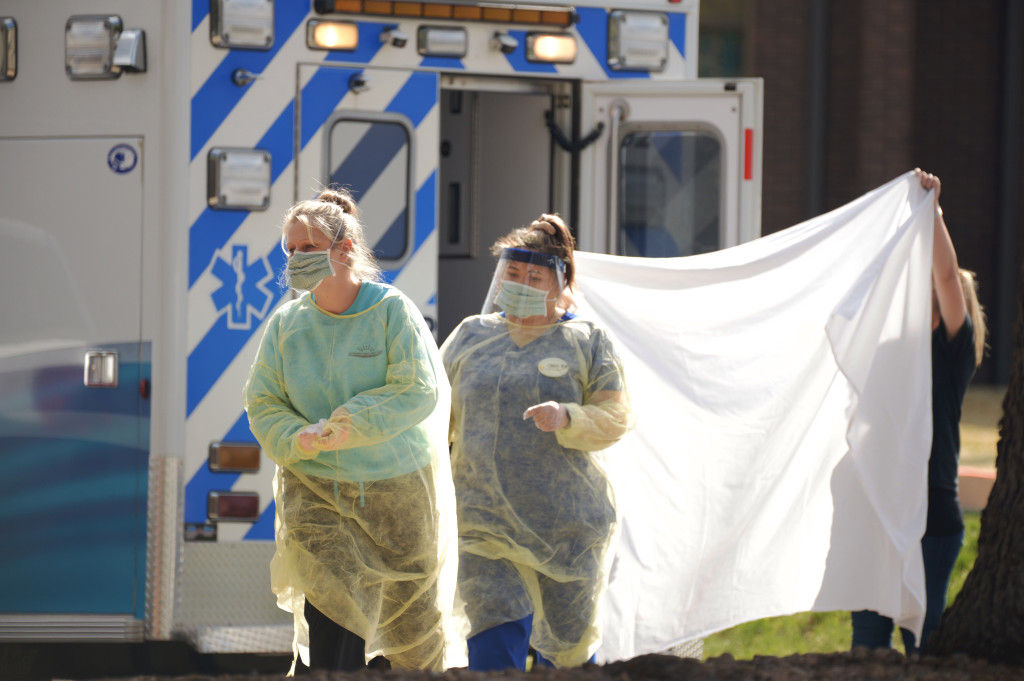 Colorado outbreaks: 1,600 senior residents and 1,400 staff
have coronavirus 1