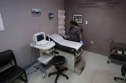 Abortion clinics hit with increased demand during coronavirus pandemic 1 Abortion clinics hit with increased demand during coronavirus pandemic 1