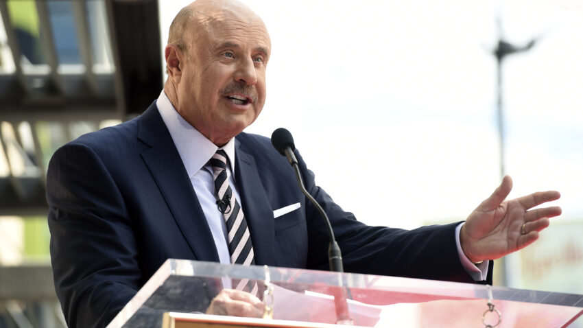 Dr. Phil and Dr. Oz aren't coronavirus experts. So why are
they talking about it on TV news? 1