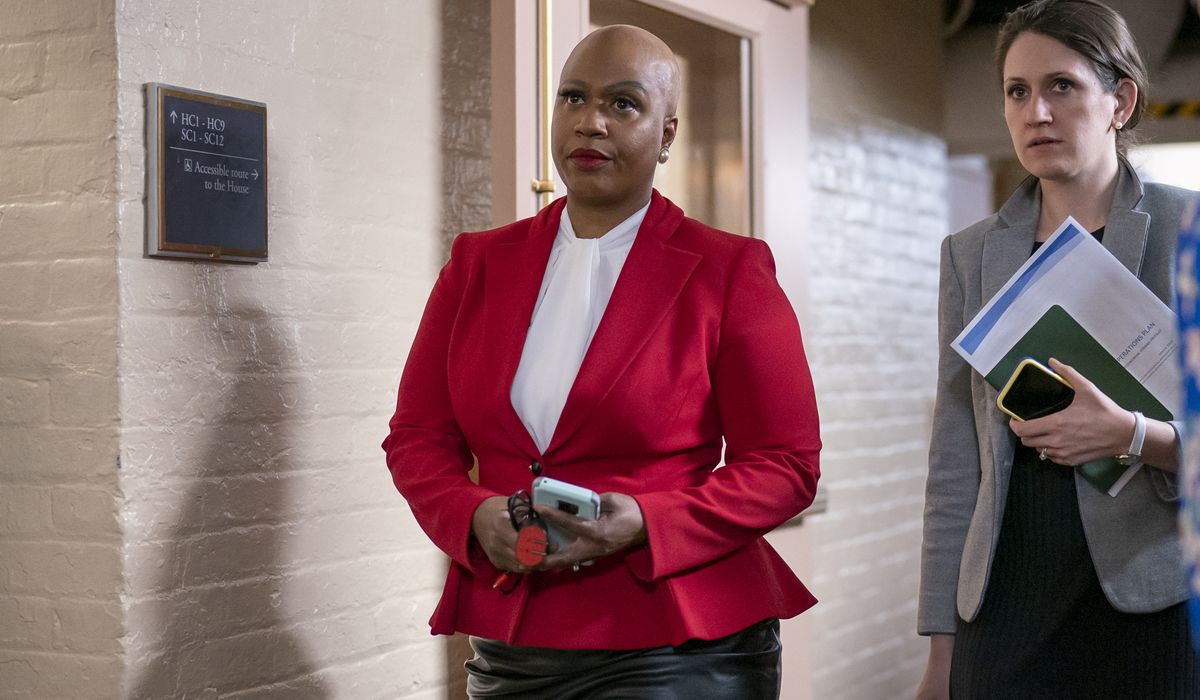 Ayanna Pressley: Include illegal immigrants, inmates in next coronavirus stimulus 1