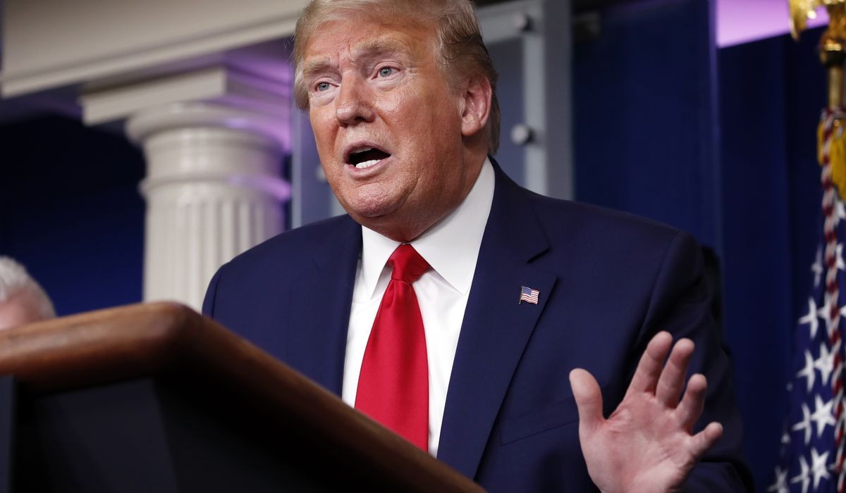 Donald Trump to suspend immigration to U.S. amid
coronavirus 1