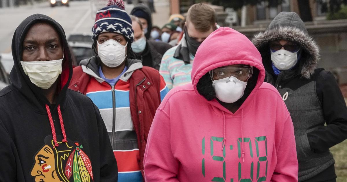 At least 7 COVID-19 cases tied to in-person voting in
Wisconsin 1