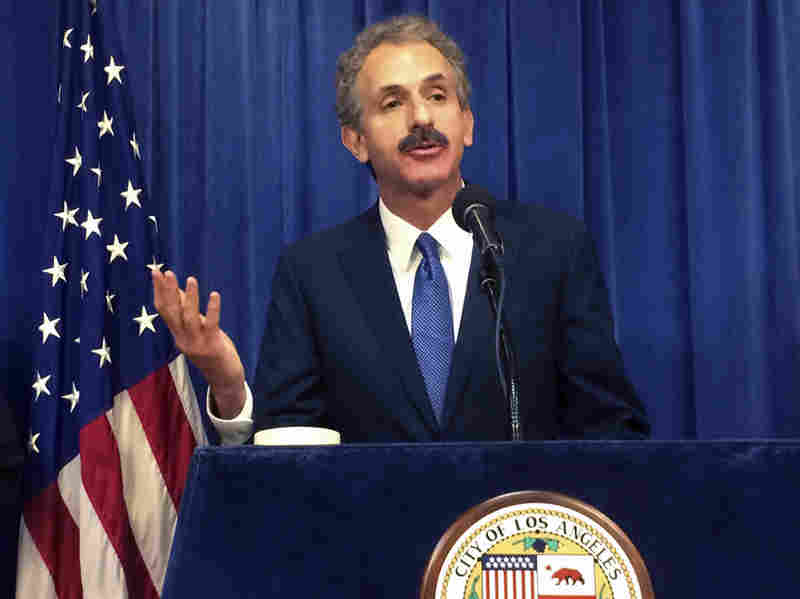 Los Angeles Authorities Sue Company For 'Illegally' Selling At-Home COVID-19 Test 1