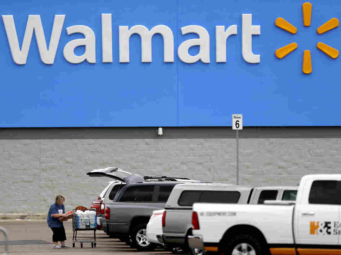 Walmart To Limit Number Of People Shopping At One Time Because Of Coronavirus 1