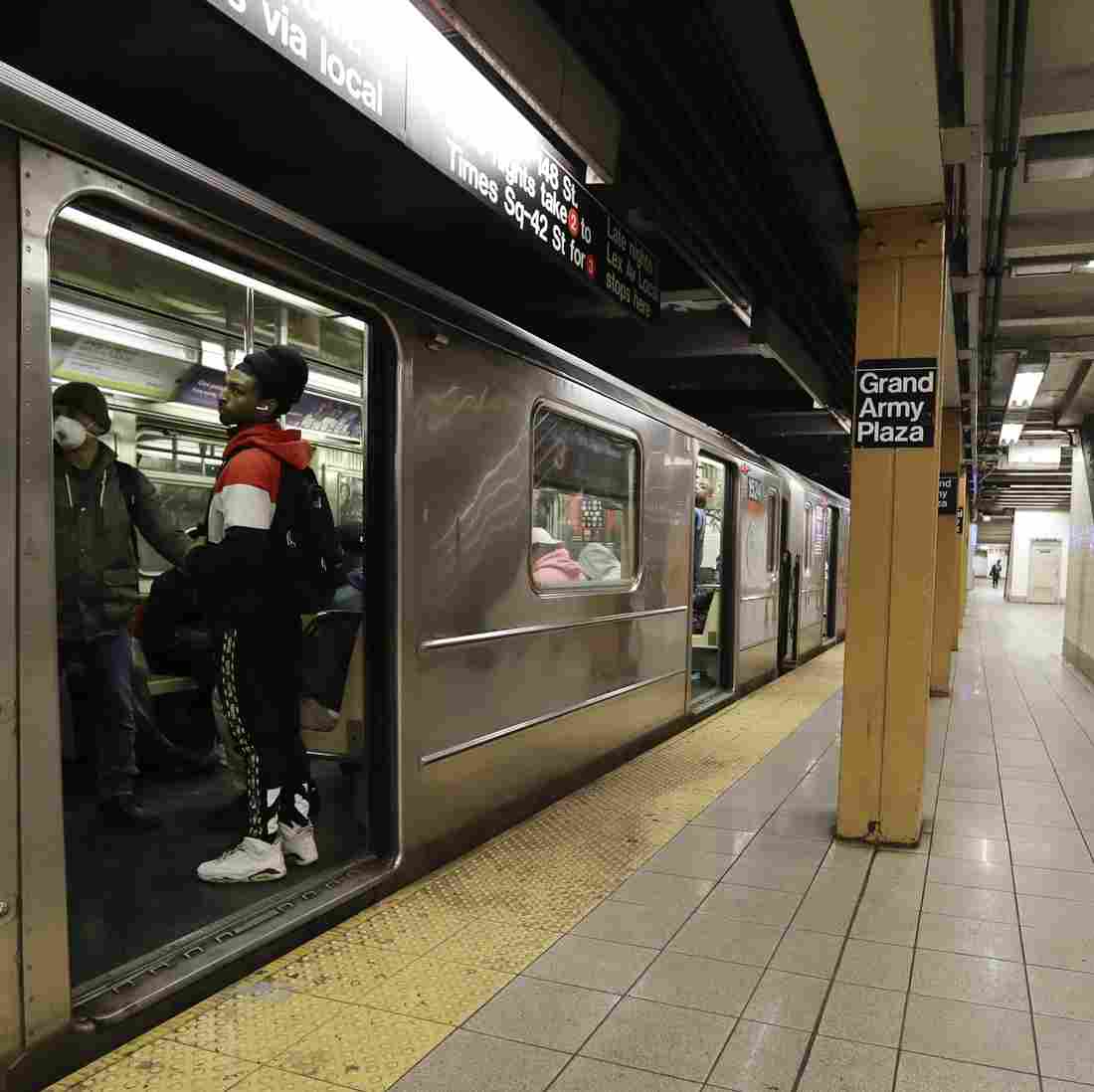After Deaths At Home Spike In NYC, Officials Plan To Count Many As COVID-19 1
