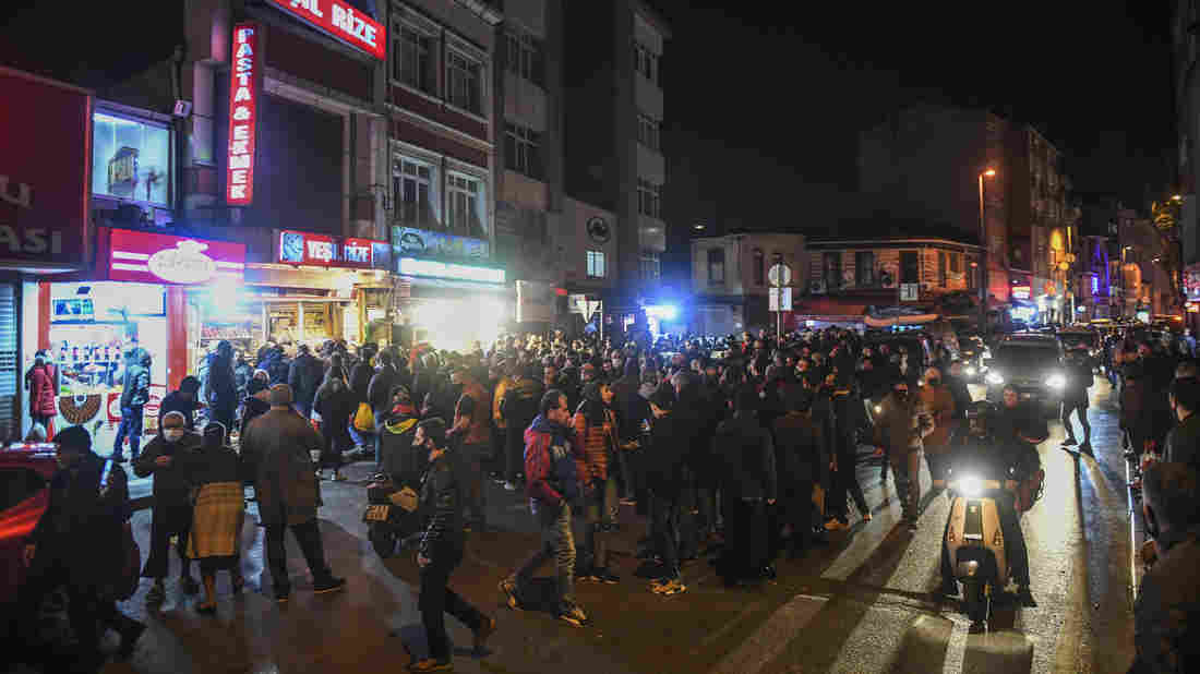 Turkey Imposes 48-Hour Coronavirus Curfew In Major Cities With Little Warning 1