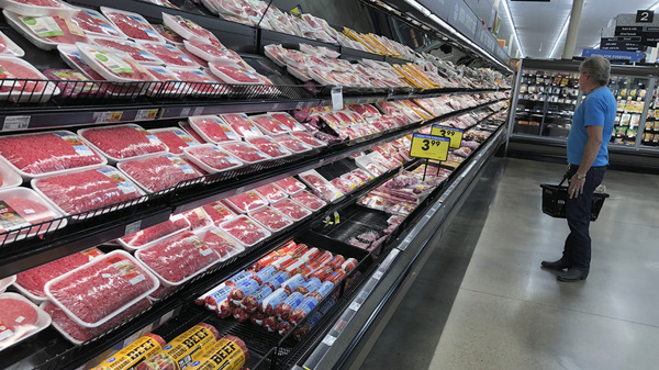 Workers Scared As Trump Orders Meat Plants To Open During
Coronavirus Crisis 1
