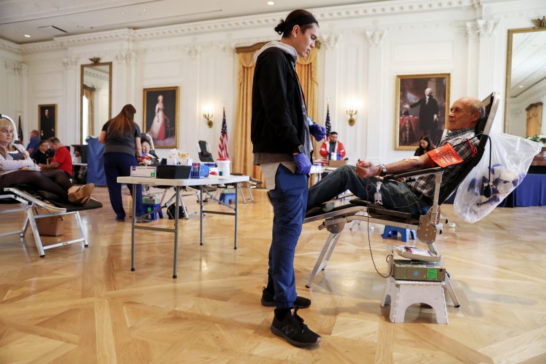 Can Gay Men Donate Blood During the U.S. Coronavirus Pandemic? 1