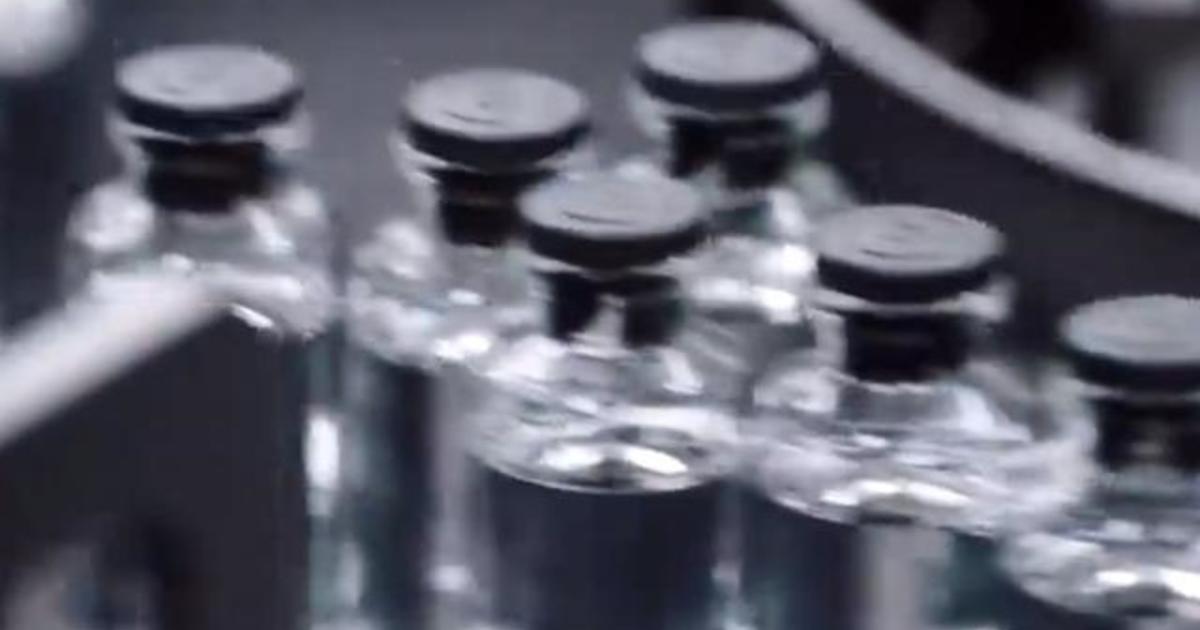 Experimental drug shows potential in treating
COVID-19 1