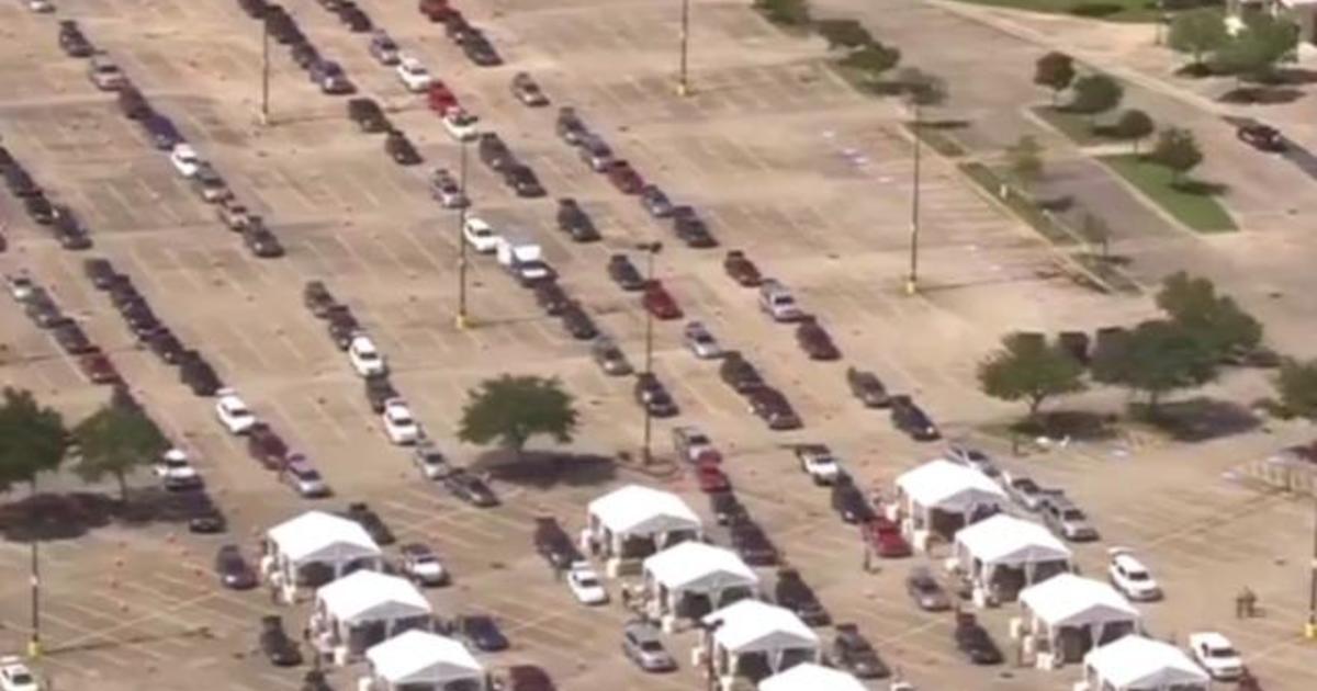 Largest food bank in U.S. stretched thin amid coronavirus
pandemic 1