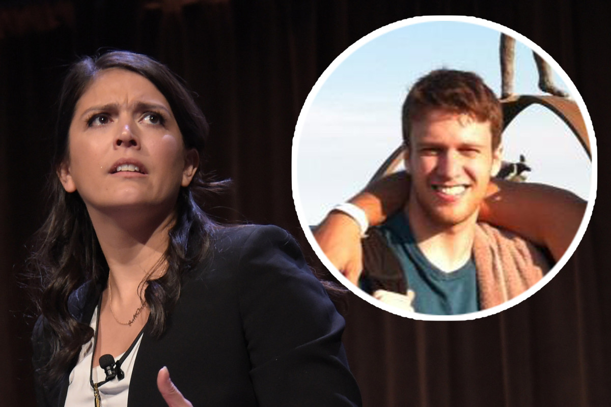 Cecily Strong opens up about grieving her cousin while in
quarantine 1 Cecily Strong opens up about grieving her cousin while in
quarantine 1