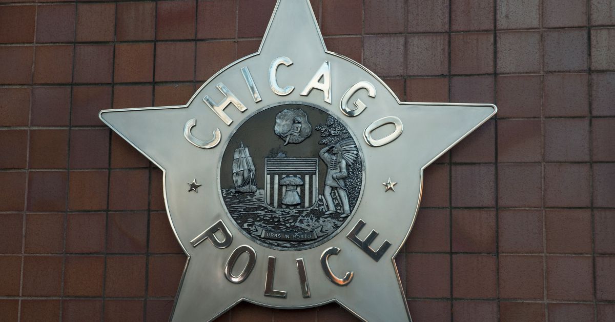 2 more Chicago Police Department employees test positive for
COVID-19 1