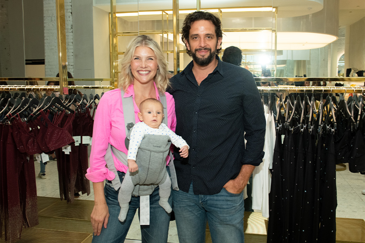 Nick Cordero may never walk again after coronavirus battle,
wife says 1