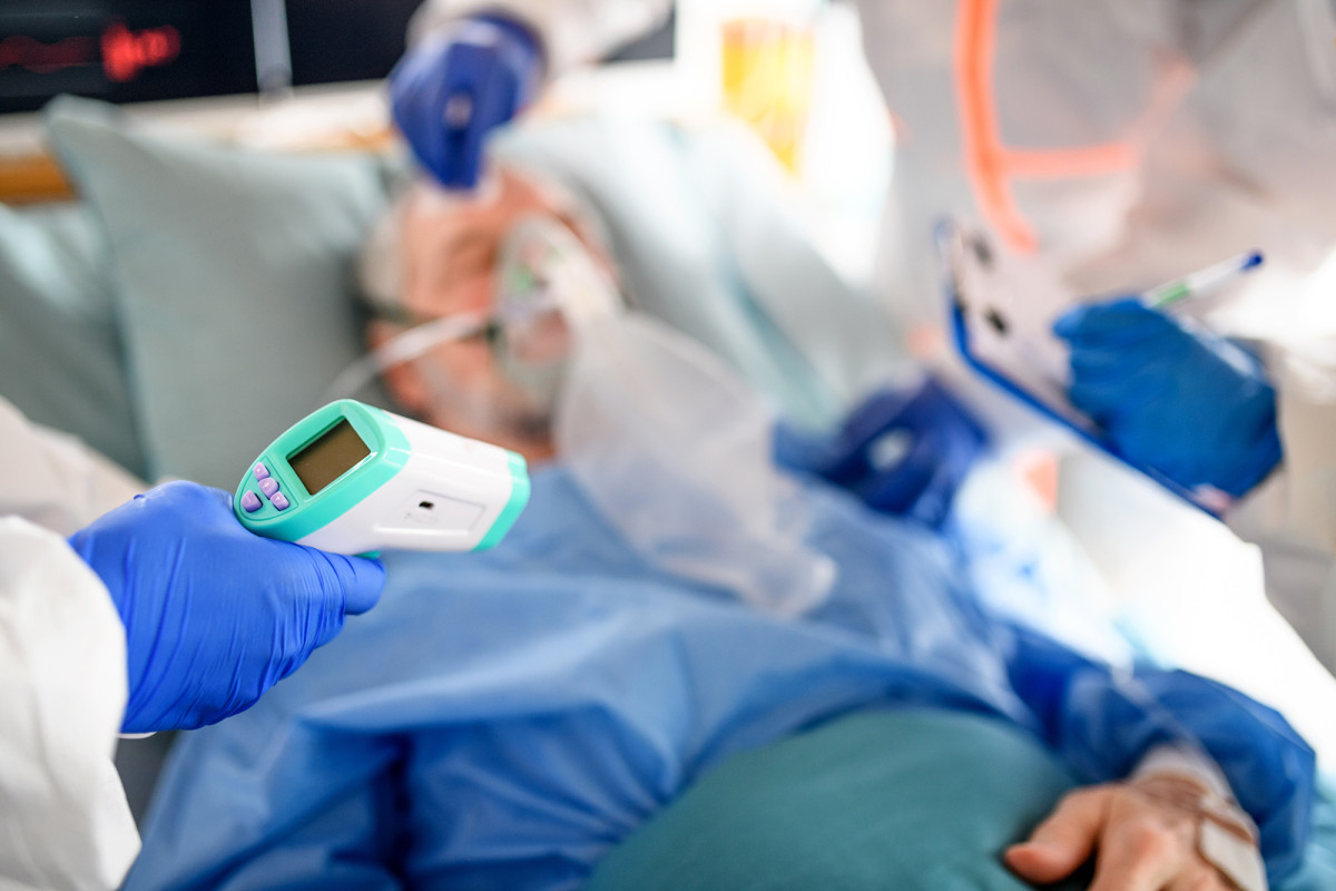 Age, obesity are biggest risk factors for COVID-19 hospitalization 1