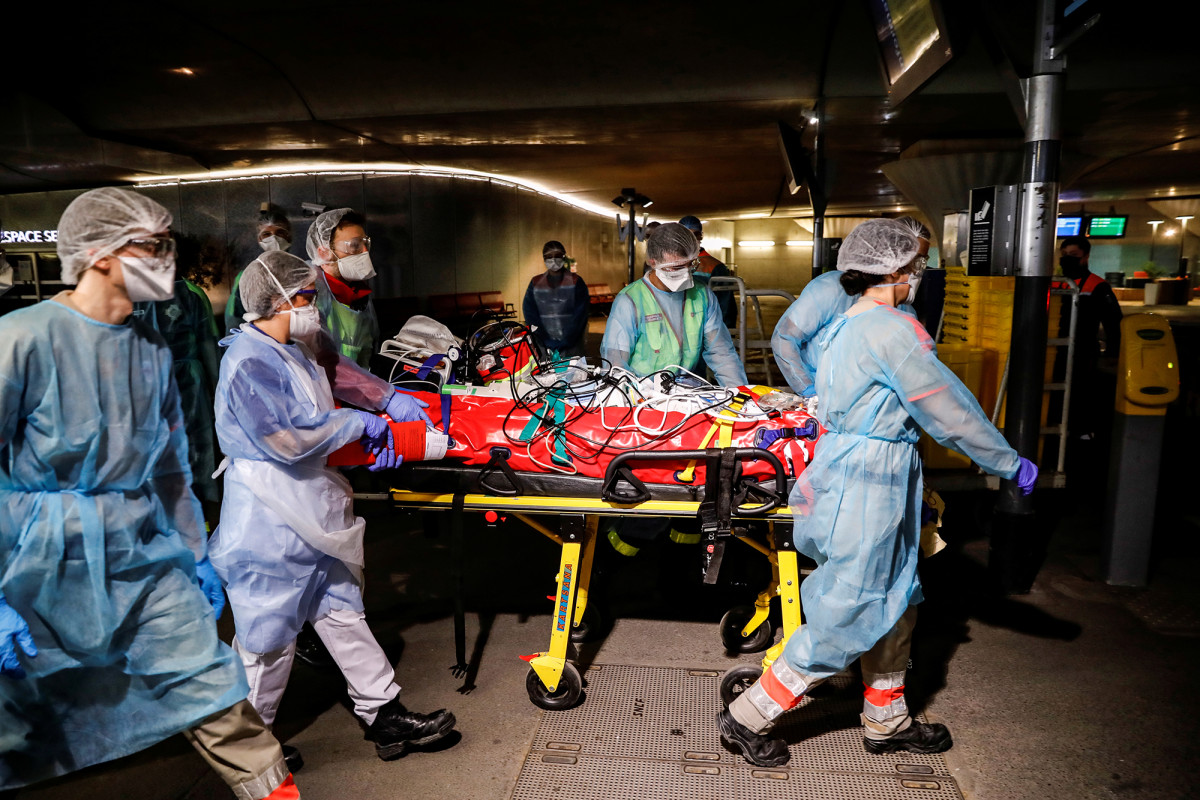 Coronavirus cases reach nearly million worldwide, death toll hits over 49K 1