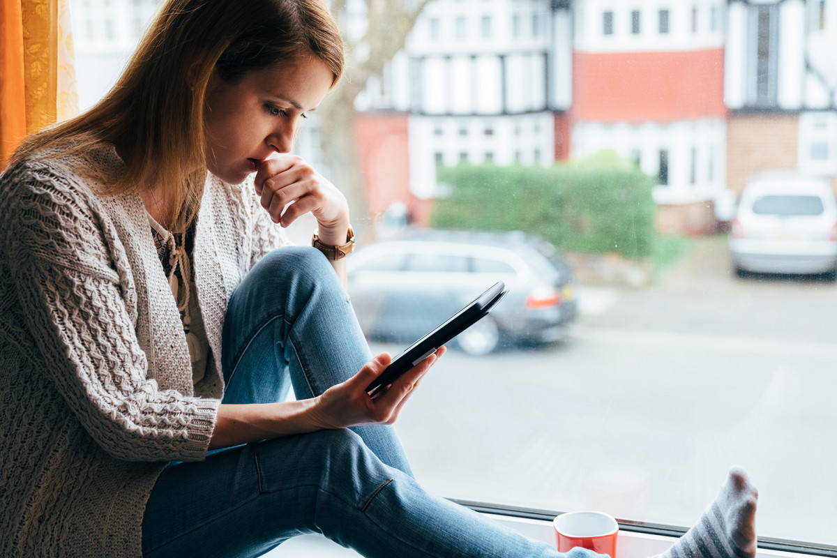 Are you a ‘doomscrolling’ junkie? The new, scary coronavirus habit 1