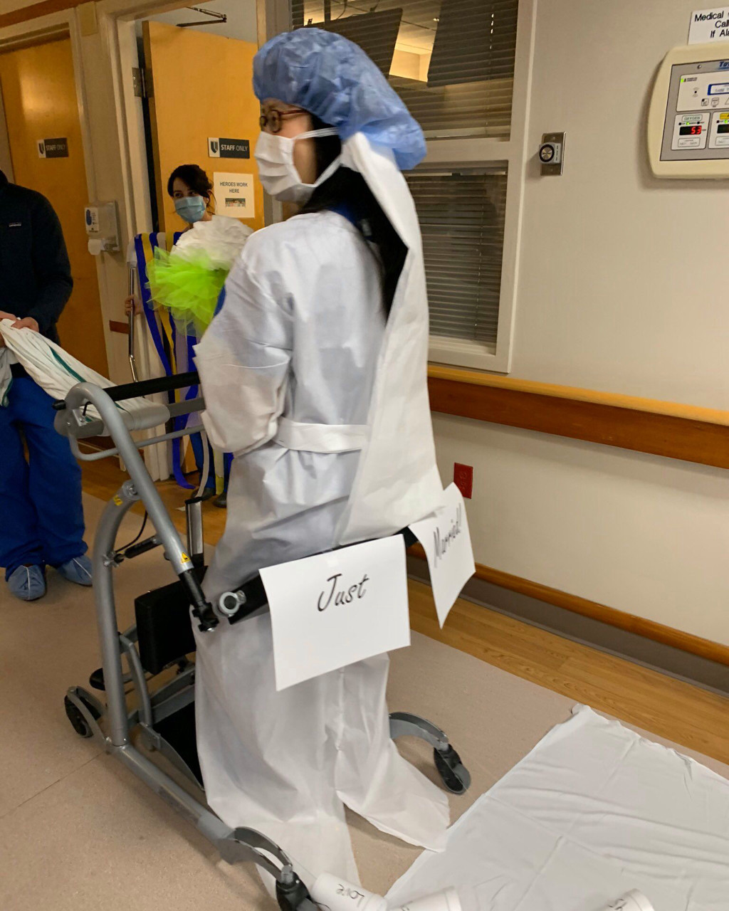 Doctors get married in hospital after coronavirus ruined wedding plans 1