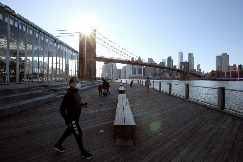 U.S. Coronavirus Death Toll Still Rising Steeply, But Signs That New York Daily Deaths May Be Peaking 1