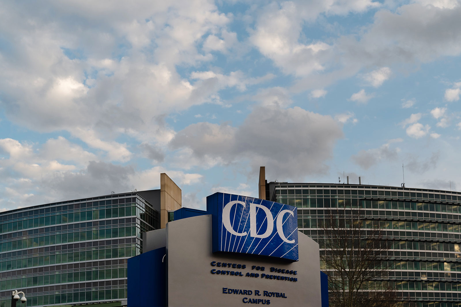 Contamination at CDC lab may have delayed rolling out
coronavirus testing 1