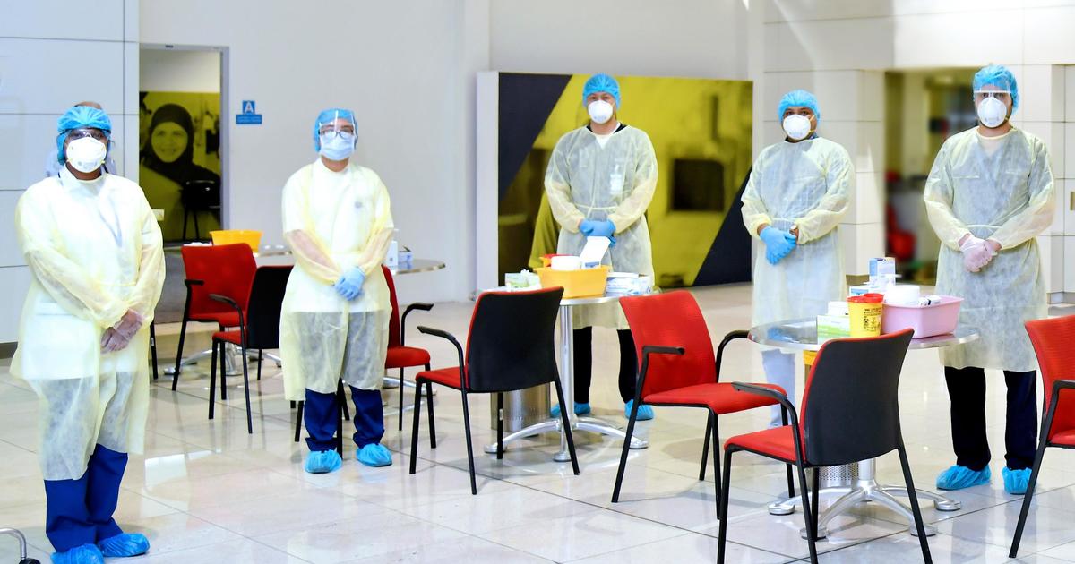 Emirates airline begins testing passengers for
coronavirus 1