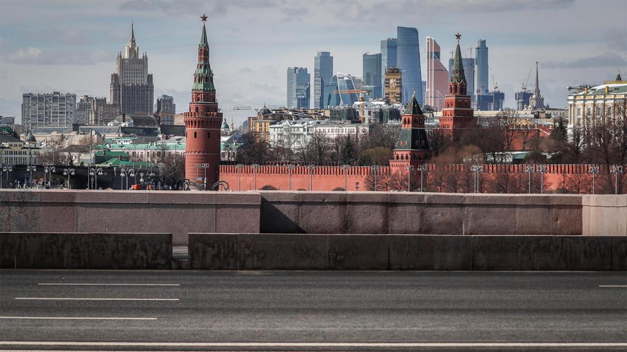 Putin Tested Regularly For COVID-19, Controversially Resumes In-Person Meetings 1
