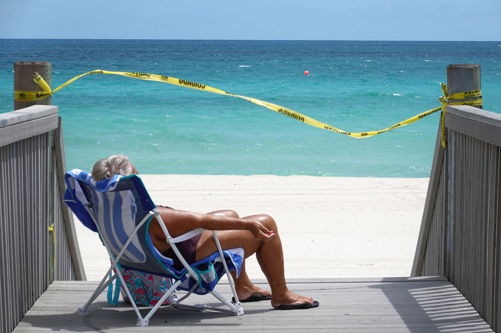 Florida, Arizona governors slammed over handling of coronavirus crisis 1