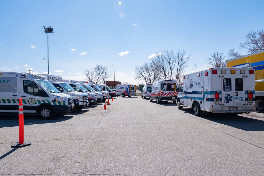 Paramedics, EMTs from across US join New York City’s fight against coronavirus 1