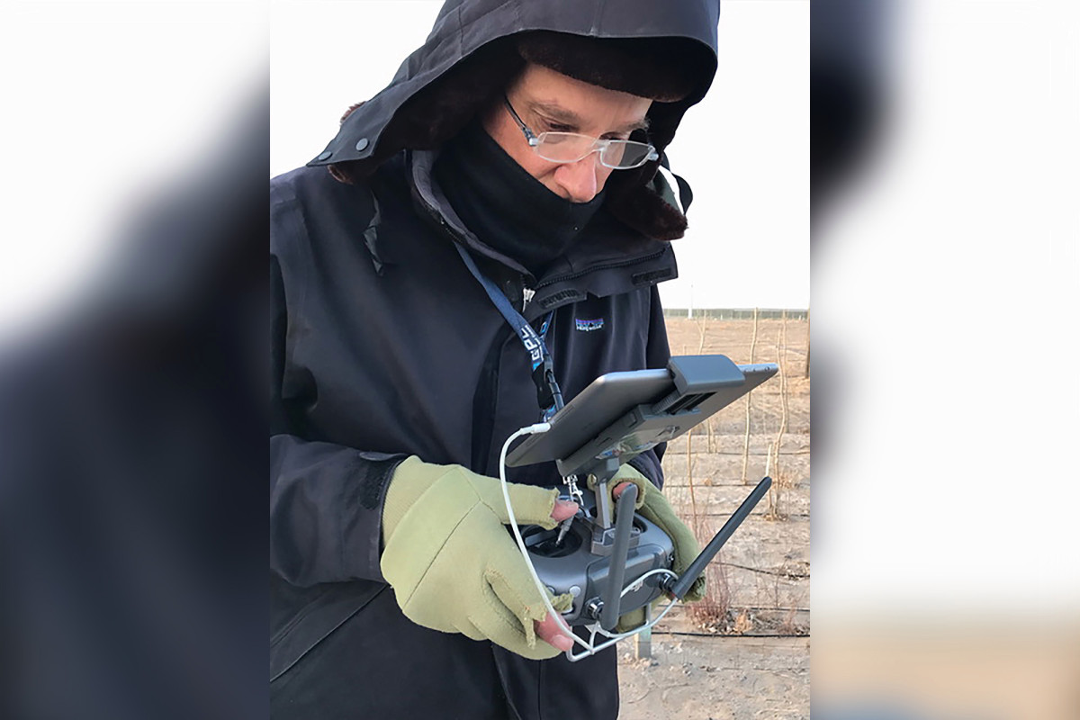 NYPD seizes drone documenting mass Hart Island burials amid
coronavirus 1 NYPD seizes drone documenting mass Hart Island burials amid
coronavirus 1