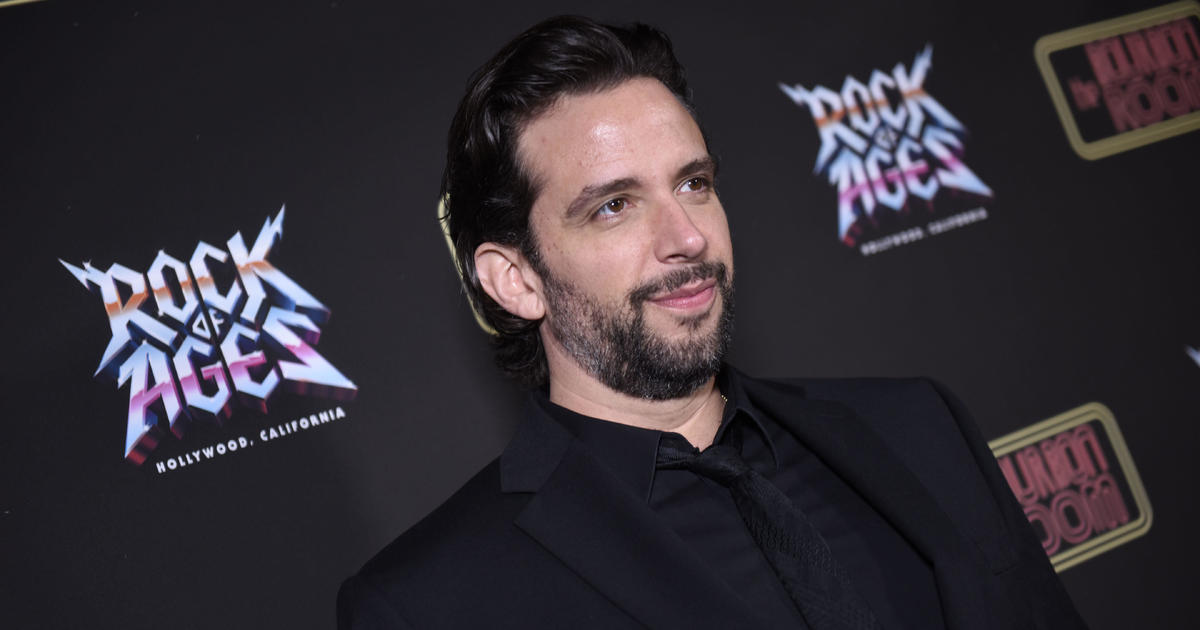 Nick Cordero, Broadway actor who battled COVID-19, dies at
41 1