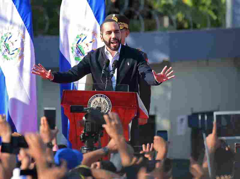 El Salvador's President Takes On The Country's Gangs Amid
Coronavirus Pandemic 1